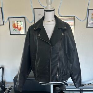 ⚡️SALE⚡️ Black Faux Leather Biker Jacket